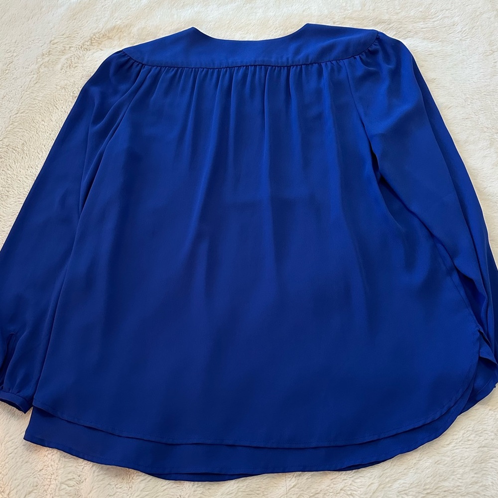 Chicos Flowy Blouse | Size 2 - Picture 6 of 6